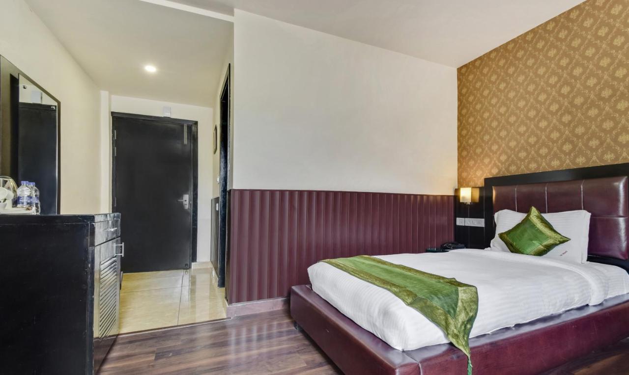 The Vaikunth Hotel Dharamshala Buitenkant foto